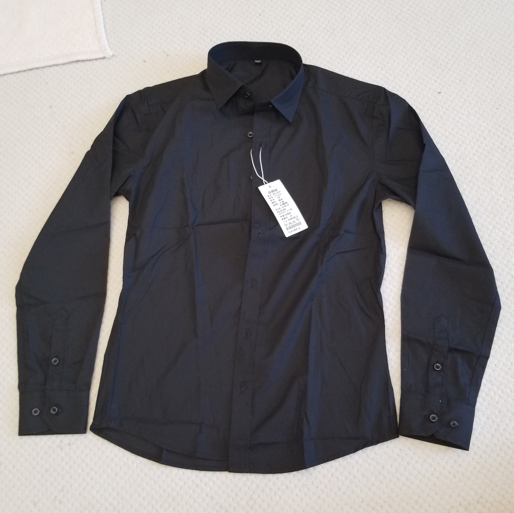 NWT Black dress shirt uniform. Size M